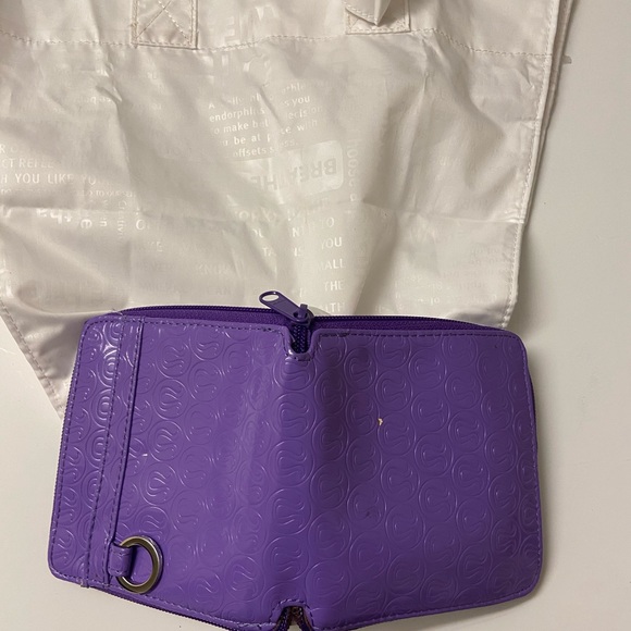 Purple Lululemon wallet bag - Picture 6 of 10